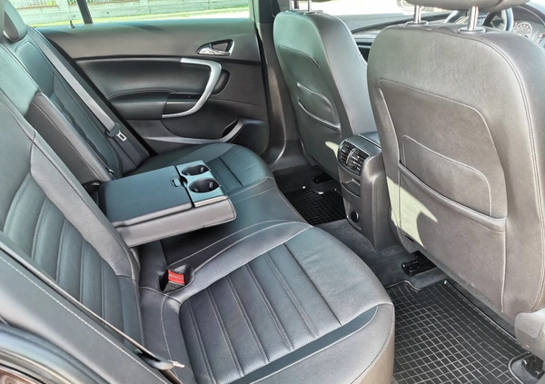 Opel Insignia cena 51000 przebieg: 172000, rok produkcji 2016 z Kolbuszowa małe 781